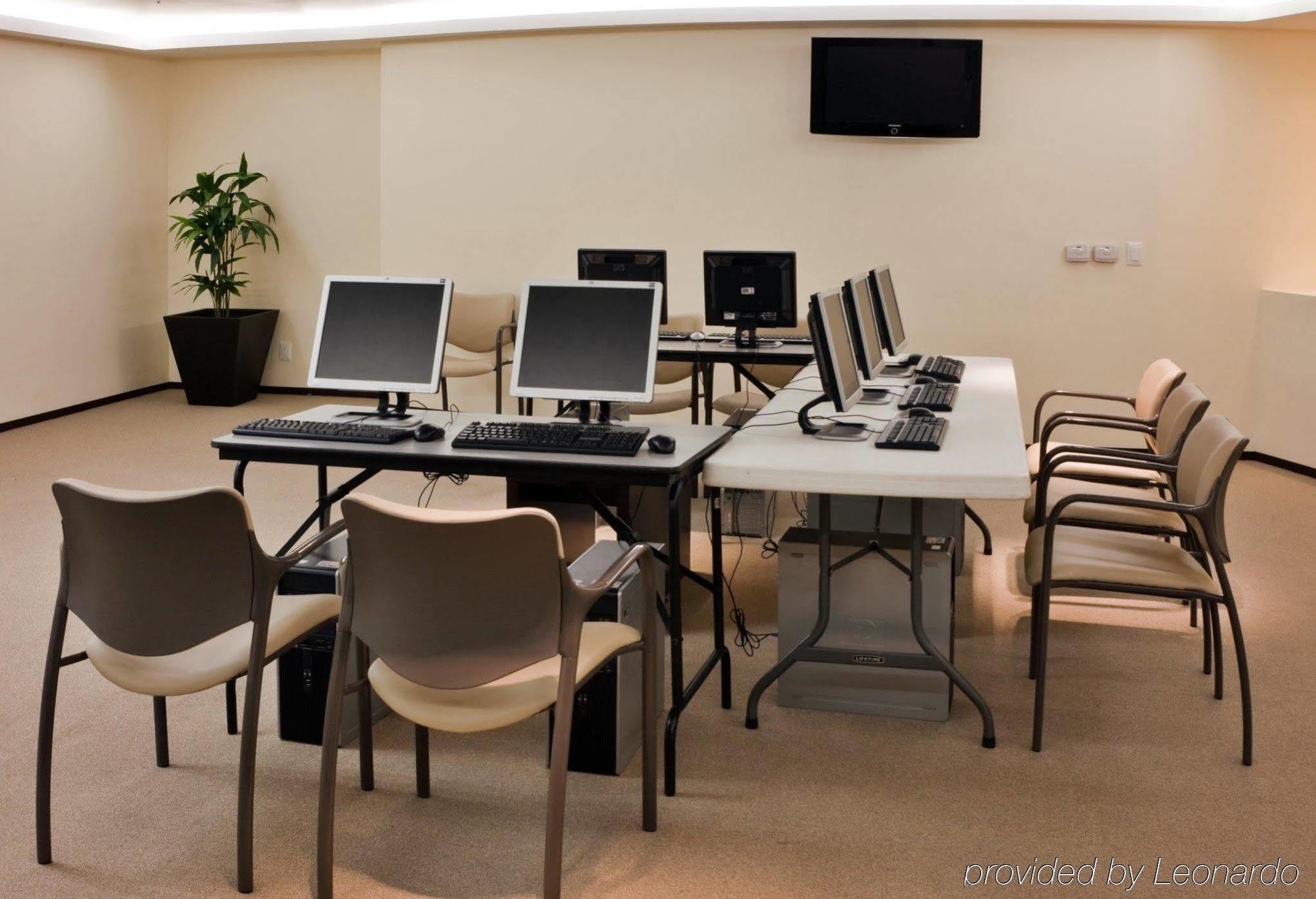 Holiday Inn Hotel & Suites Mexico Medica Sur By Ihg Exterior foto